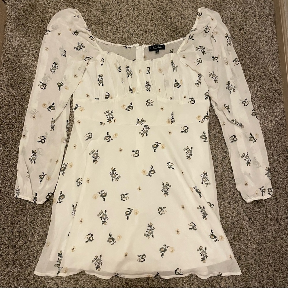 NWOT - White Floral Off the Shoulder Dress - Trixxi Women’s XL